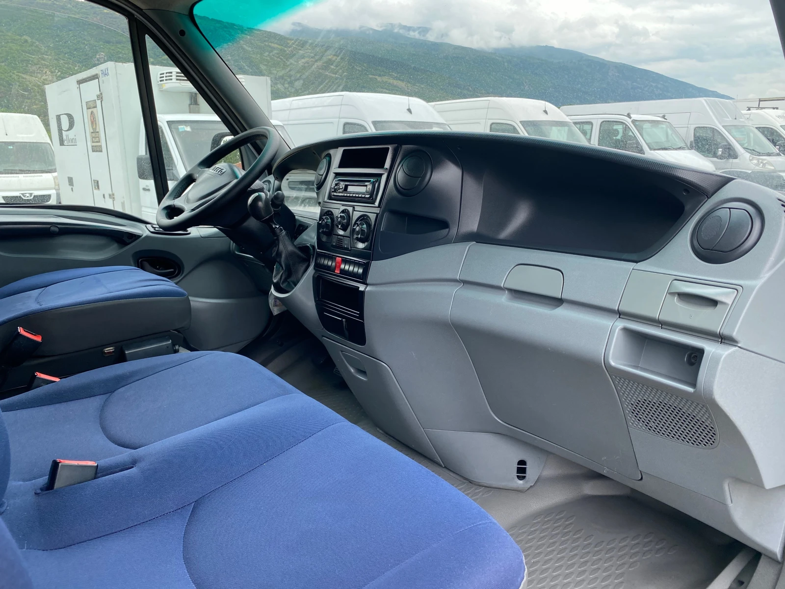 Iveco Daily -35С12/ВНОС ОТ ИТАЛИЯ/КЛИМАТИК - изображение 9