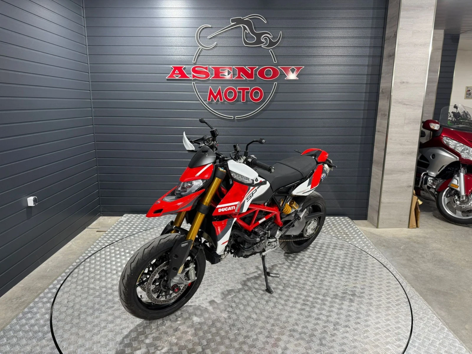 Ducati Hypermotard  RED BARON SP | Mobile.bg   15