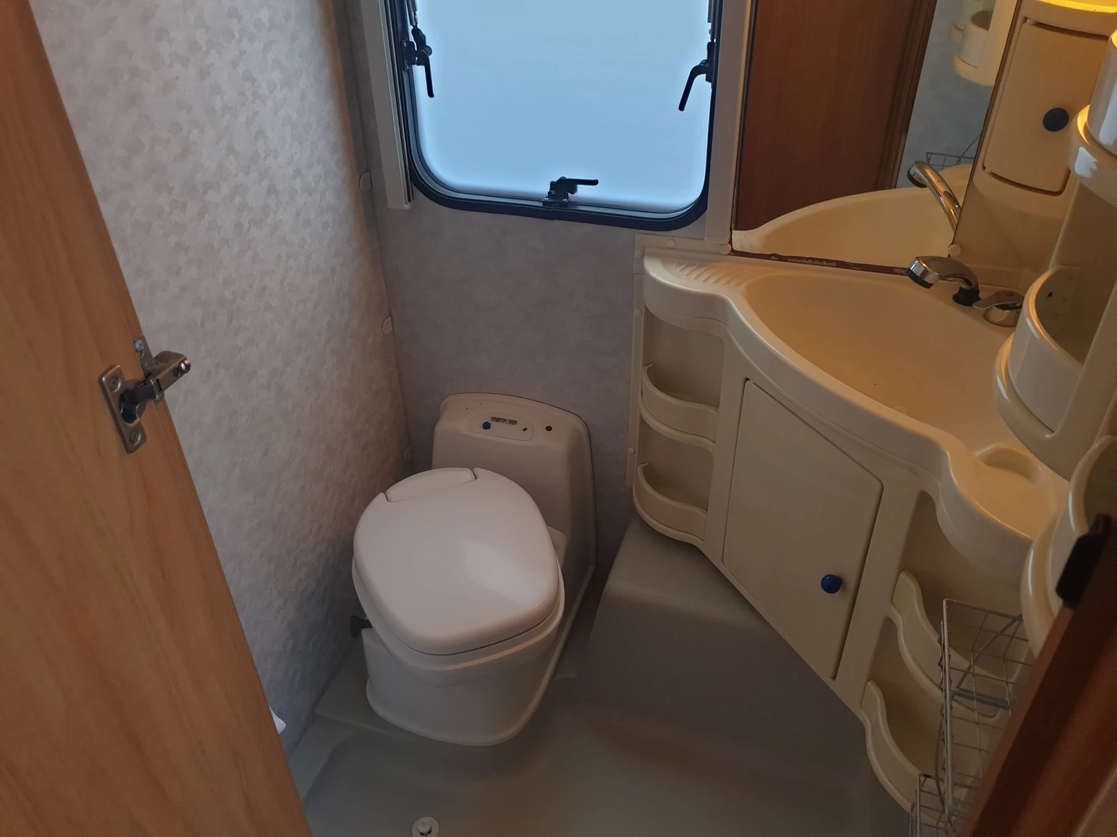  Adria 743 | Mobile.bg   13