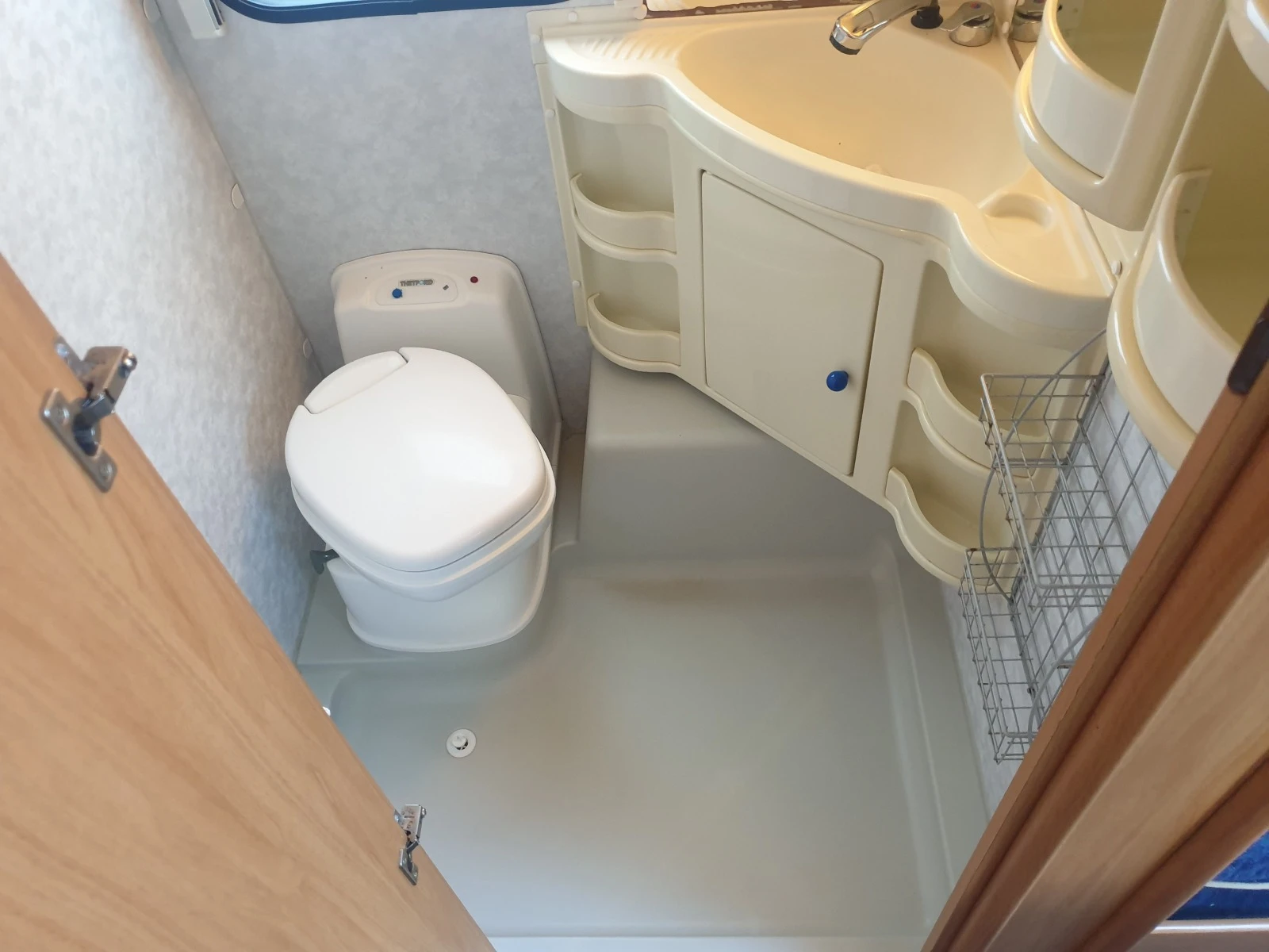  Adria 743 | Mobile.bg   14