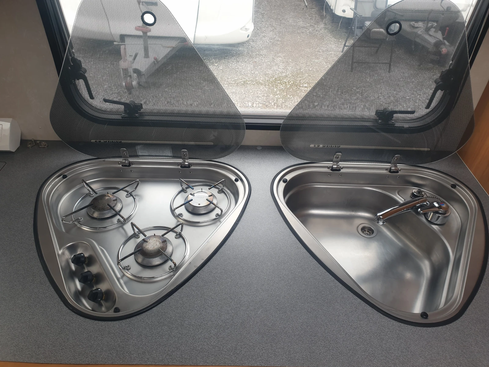 �������� Adria 743 | Mobile.bg � ����������� 13