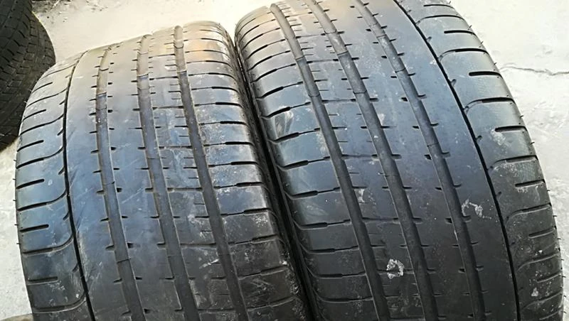 Гуми Летни 275/35R20, снимка 2 - Гуми и джанти - 24773949