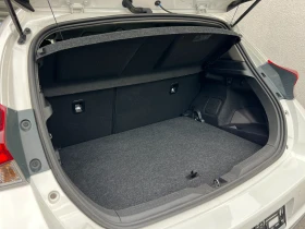 Toyota Auris 1.8Hybrid Lounge Подгрев LED Самопаркиране Keyless, снимка 15