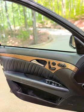 Mercedes-Benz E 320 Avantgarde, снимка 12