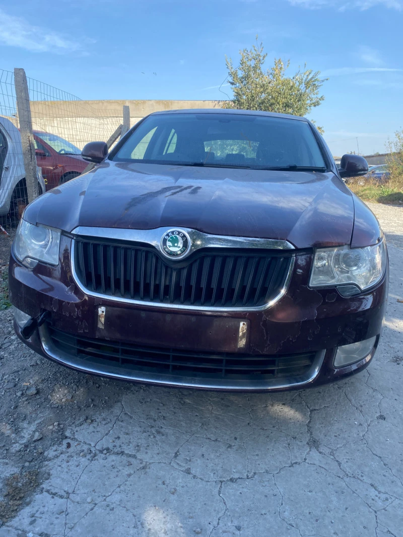 Skoda Superb, снимка 1 - Автомобили и джипове - 42765541