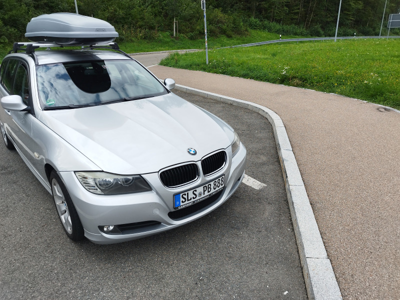 BMW 318 E91 Touring Facelift , снимка 1 - Автомобили и джипове - 46123152