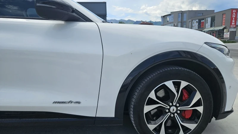Ford Mustang Mach-E AWD, снимка 6 - Автомобили и джипове - 52459143