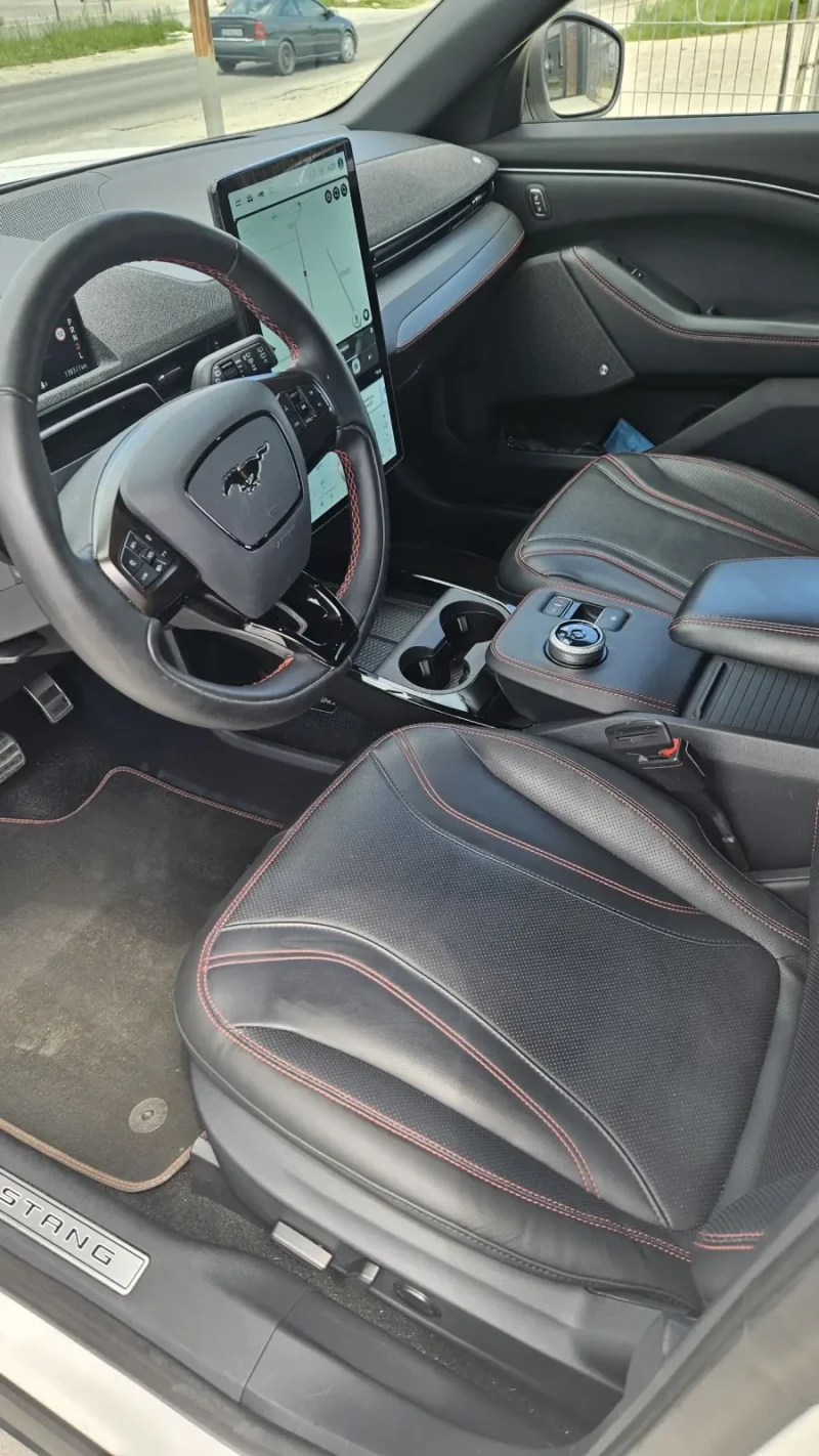 Ford Mustang Mach-E AWD, снимка 10 - Автомобили и джипове - 52459143