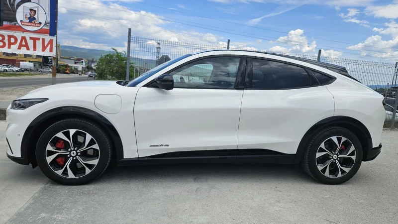 Ford Mustang Mach-E AWD, снимка 3 - Автомобили и джипове - 52459143