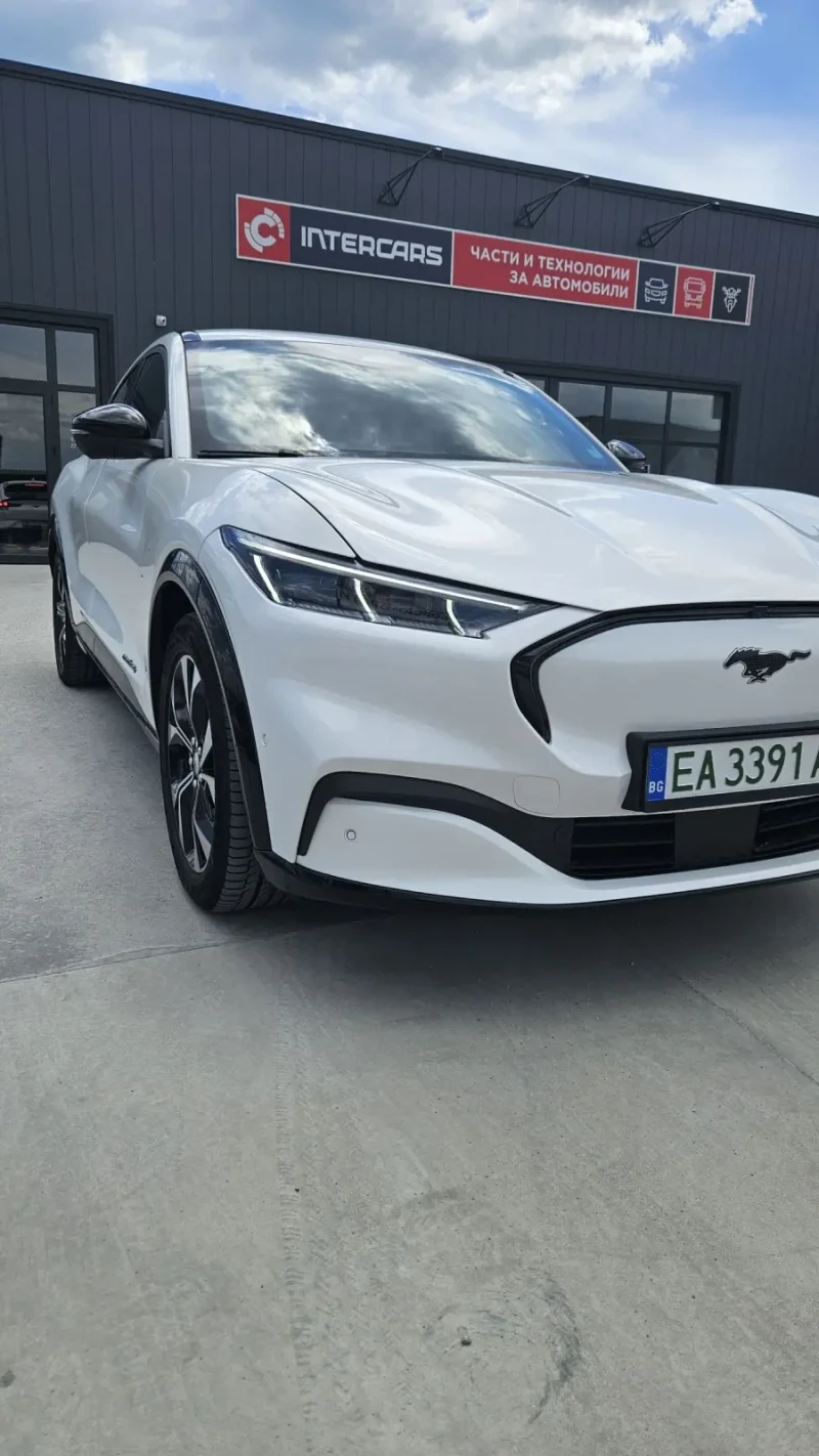Ford Mustang Mach-E AWD, снимка 2 - Автомобили и джипове - 52459143