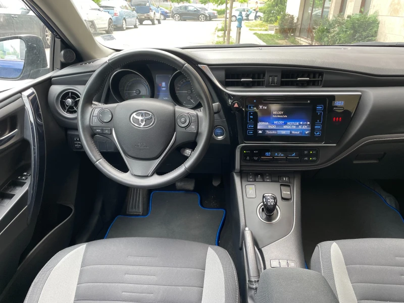 Toyota Auris 1.8 Hybrid e-CVT Facelift- в ГАРАНЦИЯ, снимка 8 - Автомобили и джипове - 50621030