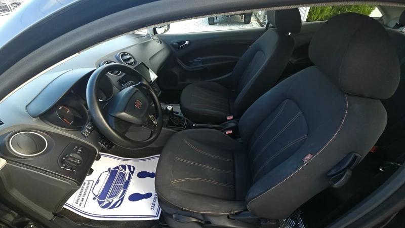 Seat Ibiza 1.6TDI.90кс.2011г.Отличен, снимка 9 - Автомобили и джипове - 52123961