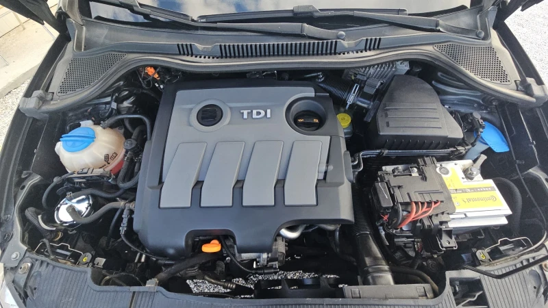 Seat Ibiza 1.6TDI.90кс.2011г.Отличен, снимка 17 - Автомобили и джипове - 52123961