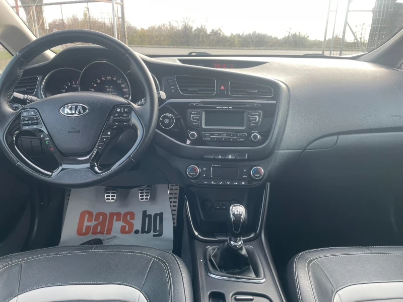 Kia Ceed 1.6 GT-LINE, снимка 8 - Автомобили и джипове - 52649999