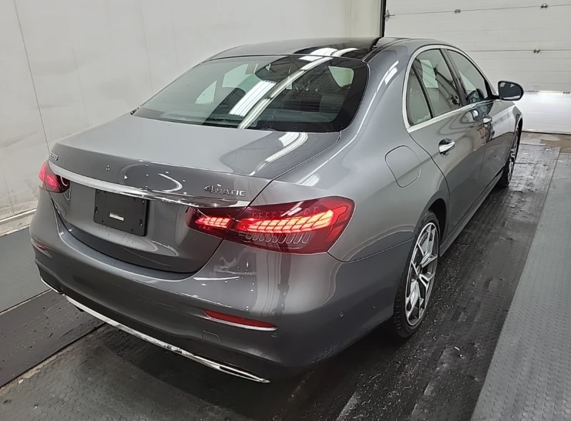 Mercedes-Benz E 350 2022 Mercedes-Benz E 350, снимка 4 - Автомобили и джипове - 52750127