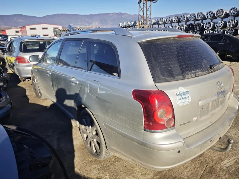 Toyota Avensis 2.2 D-CAT, снимка 4 - Автомобили и джипове - 52813892