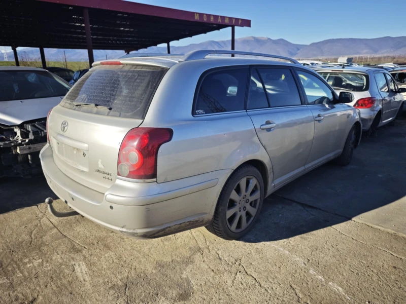 Toyota Avensis 2.2 D-CAT, снимка 3 - Автомобили и джипове - 52813892