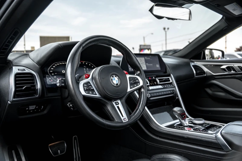 BMW M8 CARFAX* АВТОФИНАНС* Cabriolet* Harman/Kardon* Navi, снимка 10 - Автомобили и джипове - 52899965