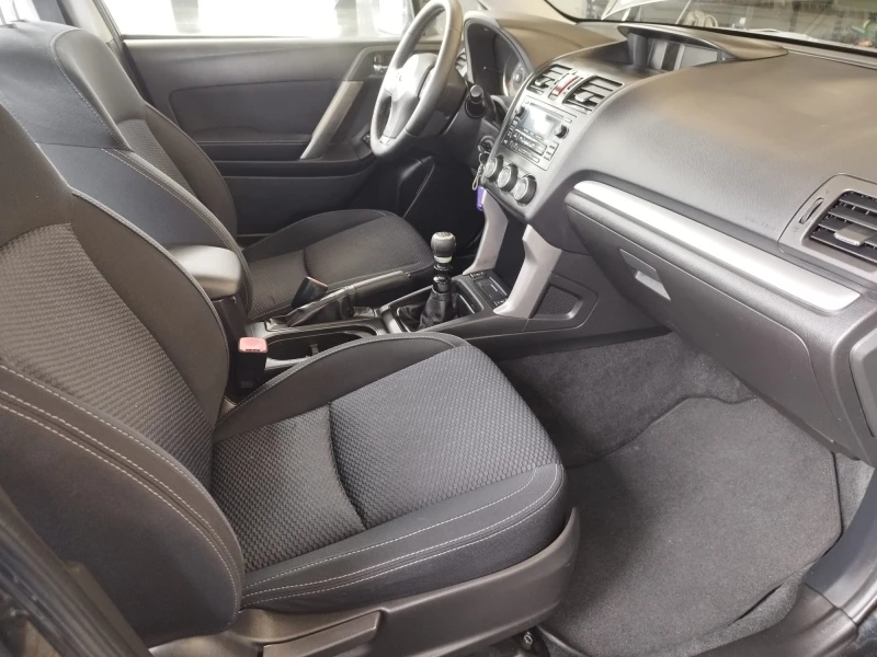 Subaru Forester 2.0 D-S DYNAMIC, снимка 8 - Автомобили и джипове - 53565860