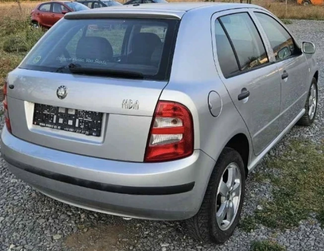 Skoda Fabia 1.9, снимка 3 - Автомобили и джипове - 47586885