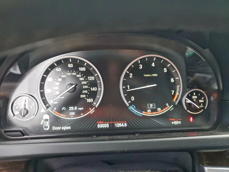 BMW 650 650 XI* Keyless* Кожа* Подгрев* , снимка 9 - Автомобили и джипове - 53160820