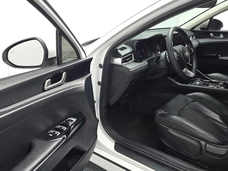 Kia K5 Trendy 2.0, снимка 11 - Автомобили и джипове - 54165481