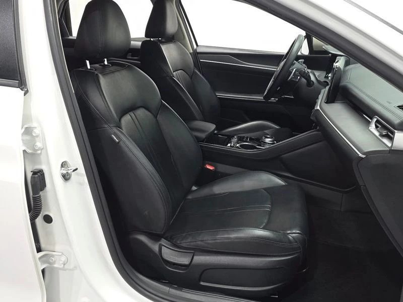 Kia K5 Trendy 2.0, снимка 13 - Автомобили и джипове - 54165481