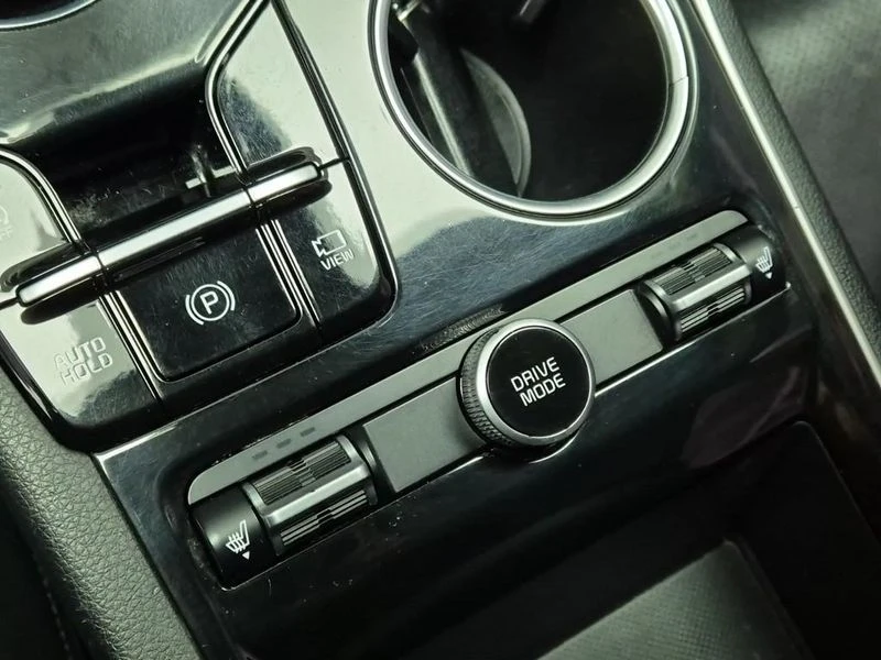 Kia K5 Trendy 2.0, снимка 13 - Автомобили и джипове - 54165481