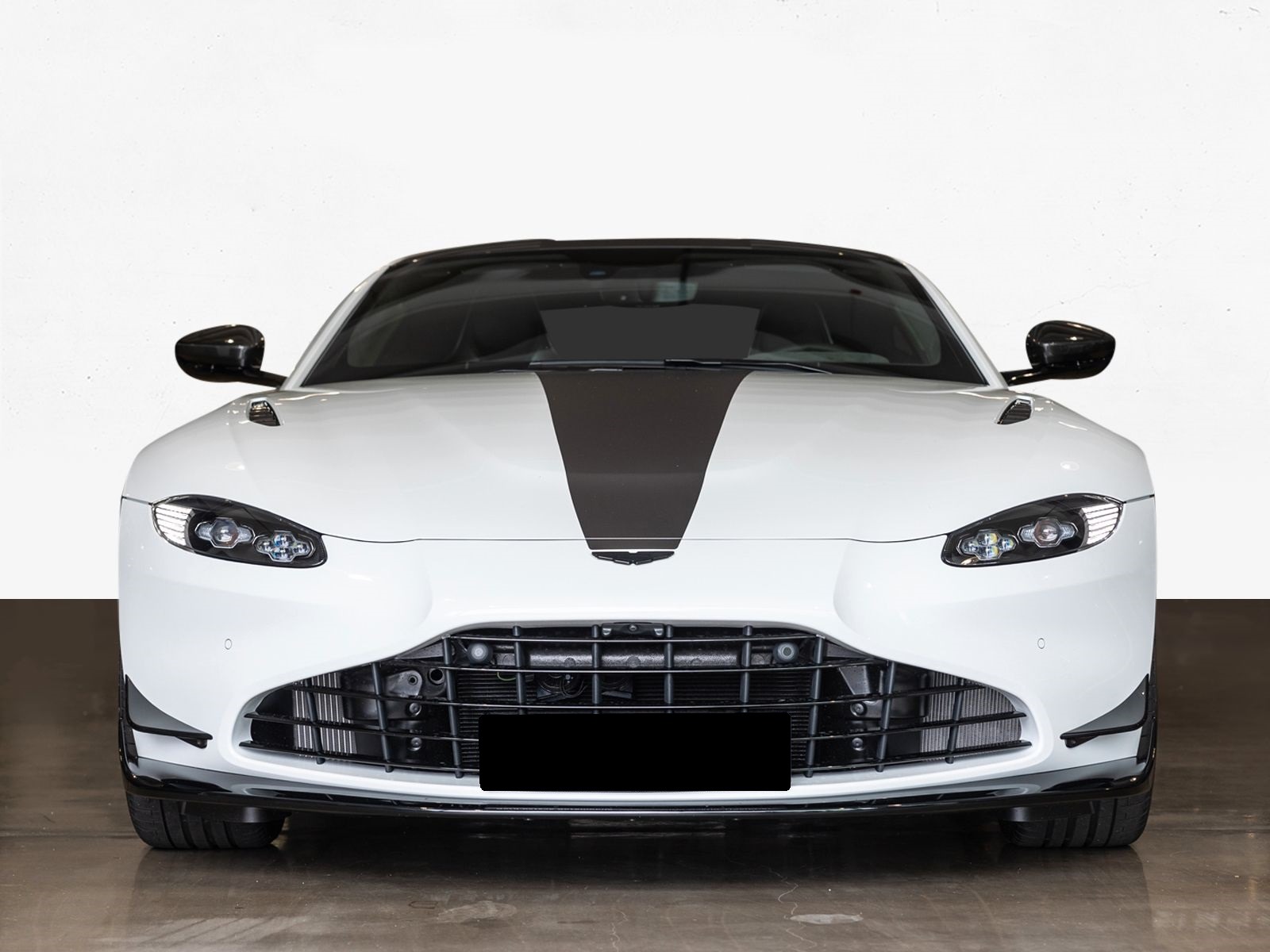 Aston martin V8 Vantage = F1 Edition= Carbon/Sport Package Гаранция - [1] 