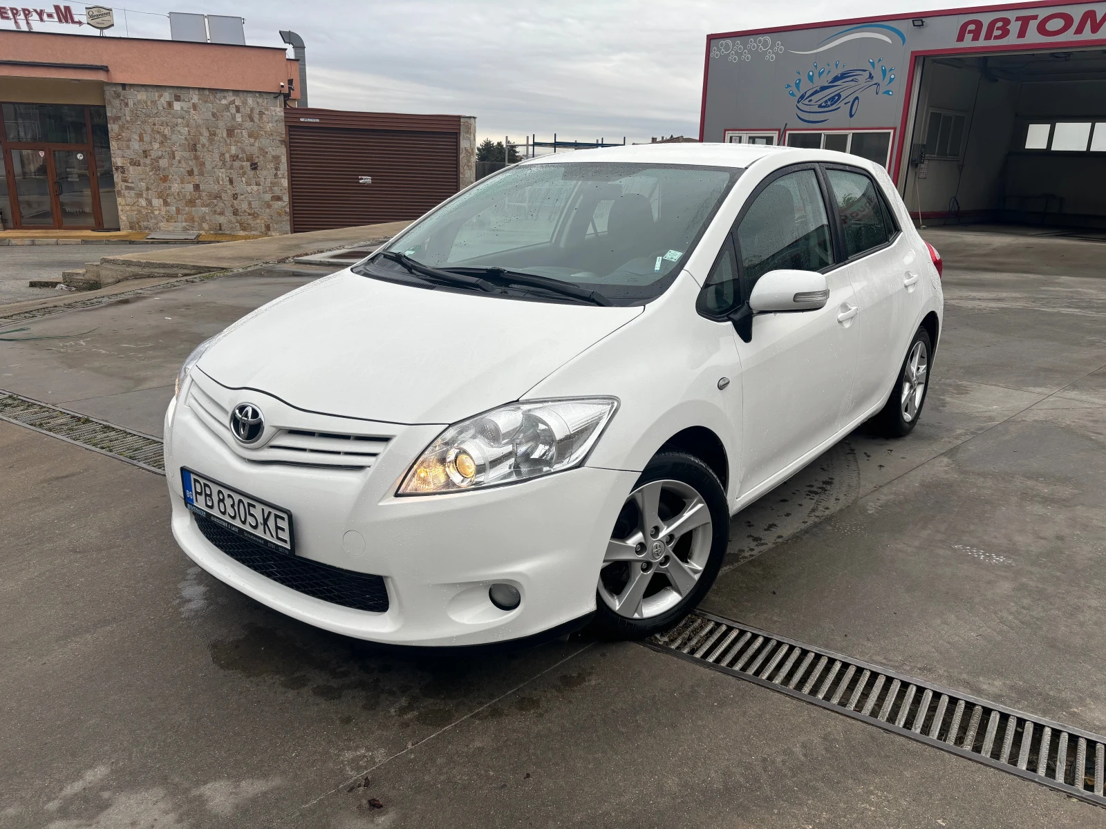 Toyota Auris 1.3 vvti - изображение 3