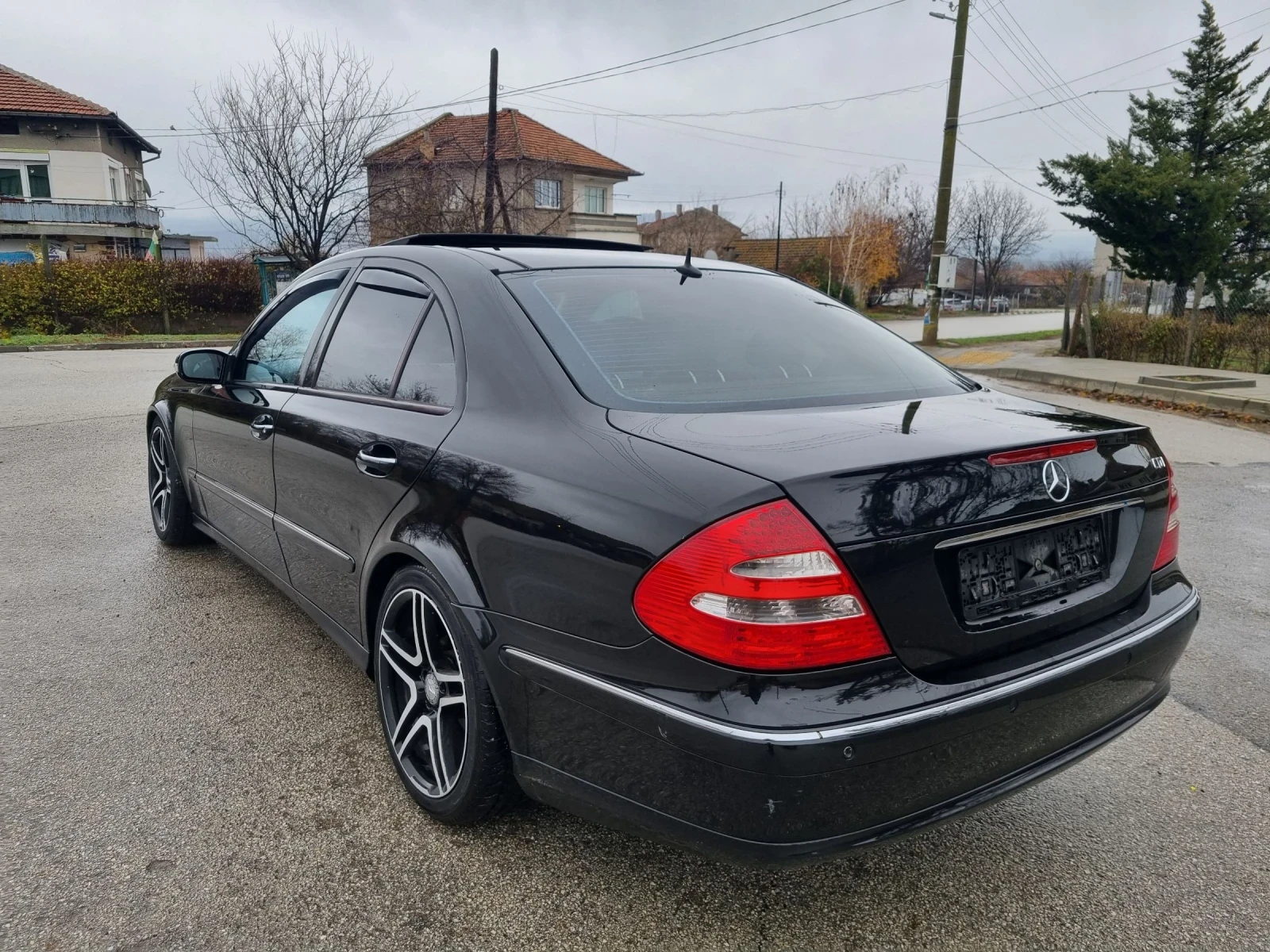 Mercedes-Benz E 280 Avantgarde - изображение 4