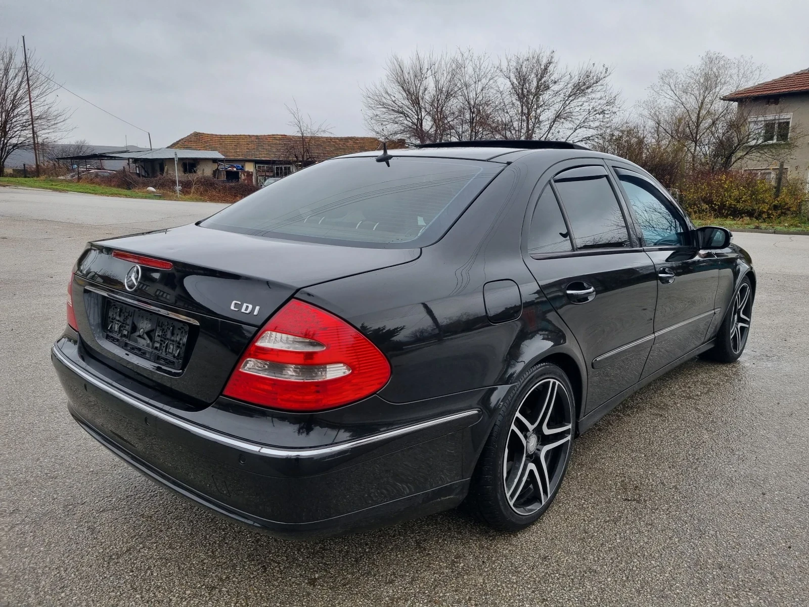 Mercedes-Benz E 280 Avantgarde - изображение 3