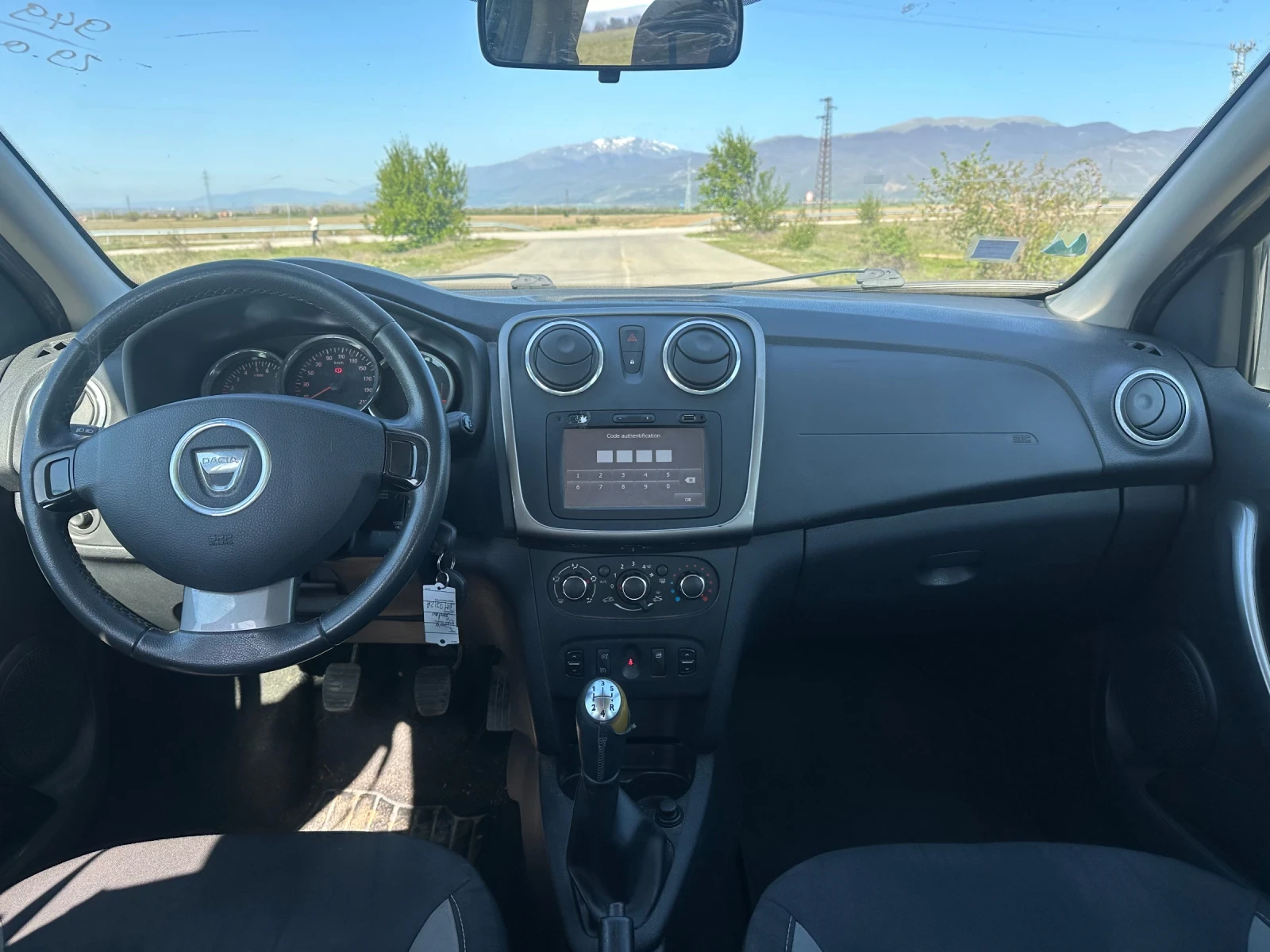 Dacia Sandero 1.5 DCI STEPWAY  - изображение 9