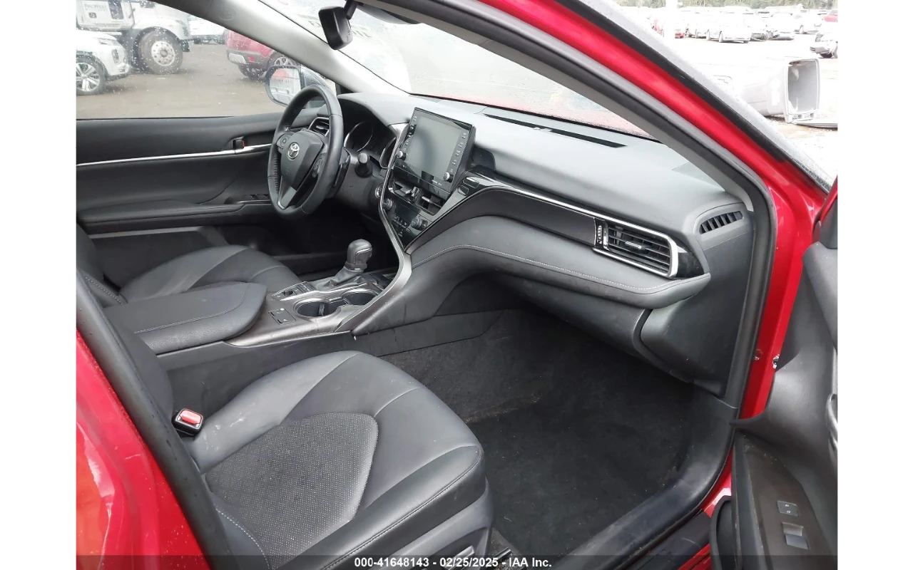 Toyota Camry 2.5L * LED * КОЖА * ДИСТРОНИК * ЛИЗИНГ - изображение 10