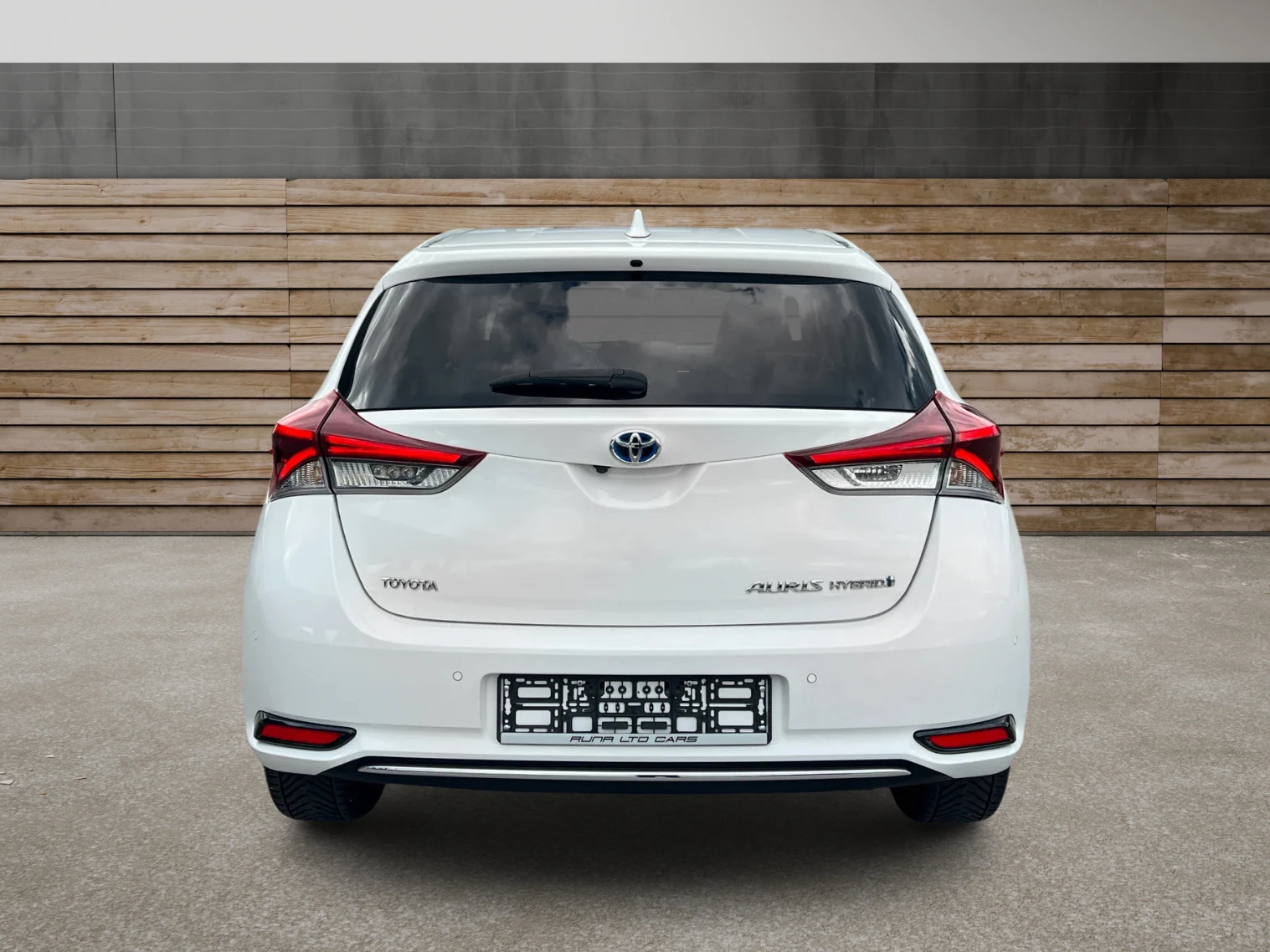 Toyota Auris 1.8Hybrid Lounge Подгрев LED Самопаркиране Keyless - изображение 5