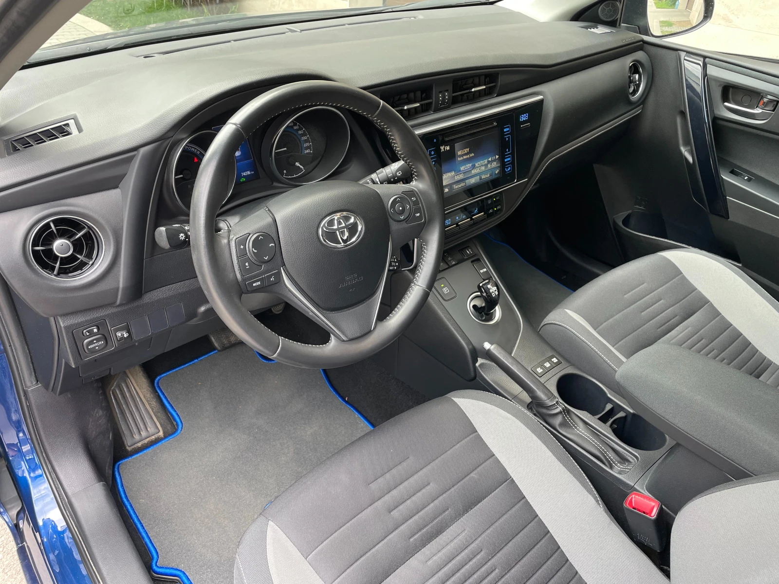 Toyota Auris 1.8 Hybrid e-CVT Facelift- в ГАРАНЦИЯ - изображение 7