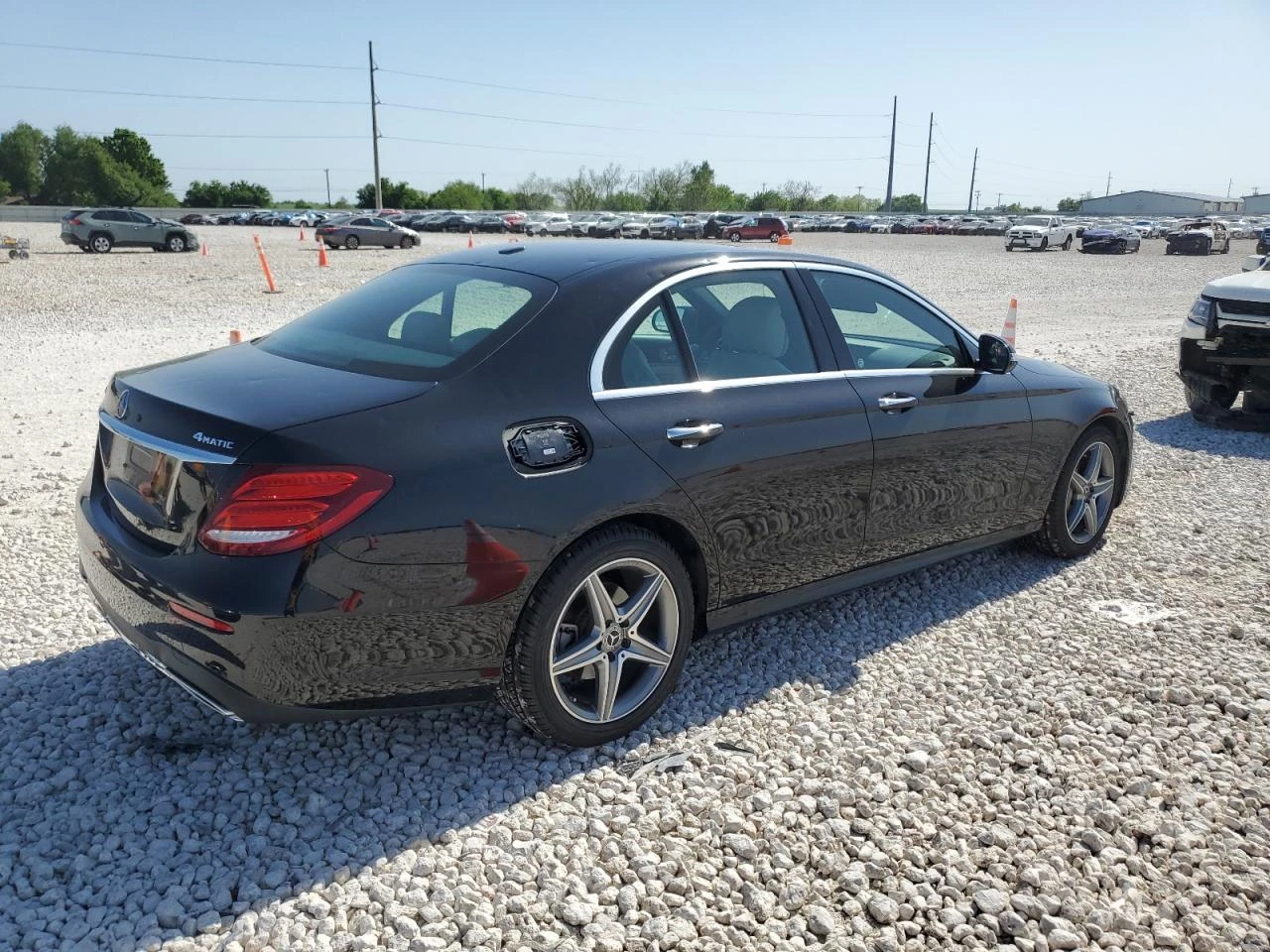 Mercedes-Benz E 350 4MATIC/FACELIFT/КЛИП НА ДВИГАТЕЛЯ - изображение 4