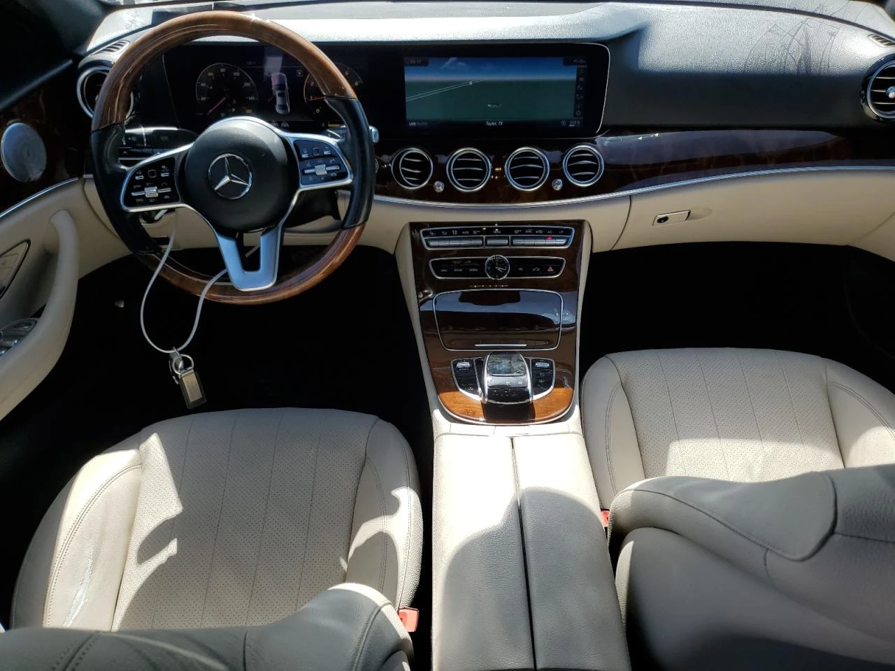 Mercedes-Benz E 350 4MATIC/FACELIFT/КЛИП НА ДВИГАТЕЛЯ - изображение 8