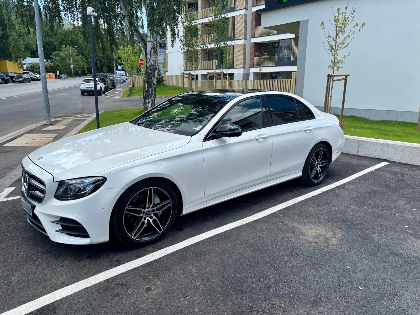 Mercedes-Benz E 220 d - изображение 3