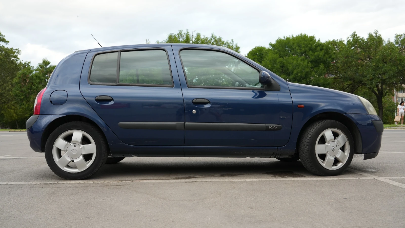 Renault Clio Comfort 16V - изображение 4