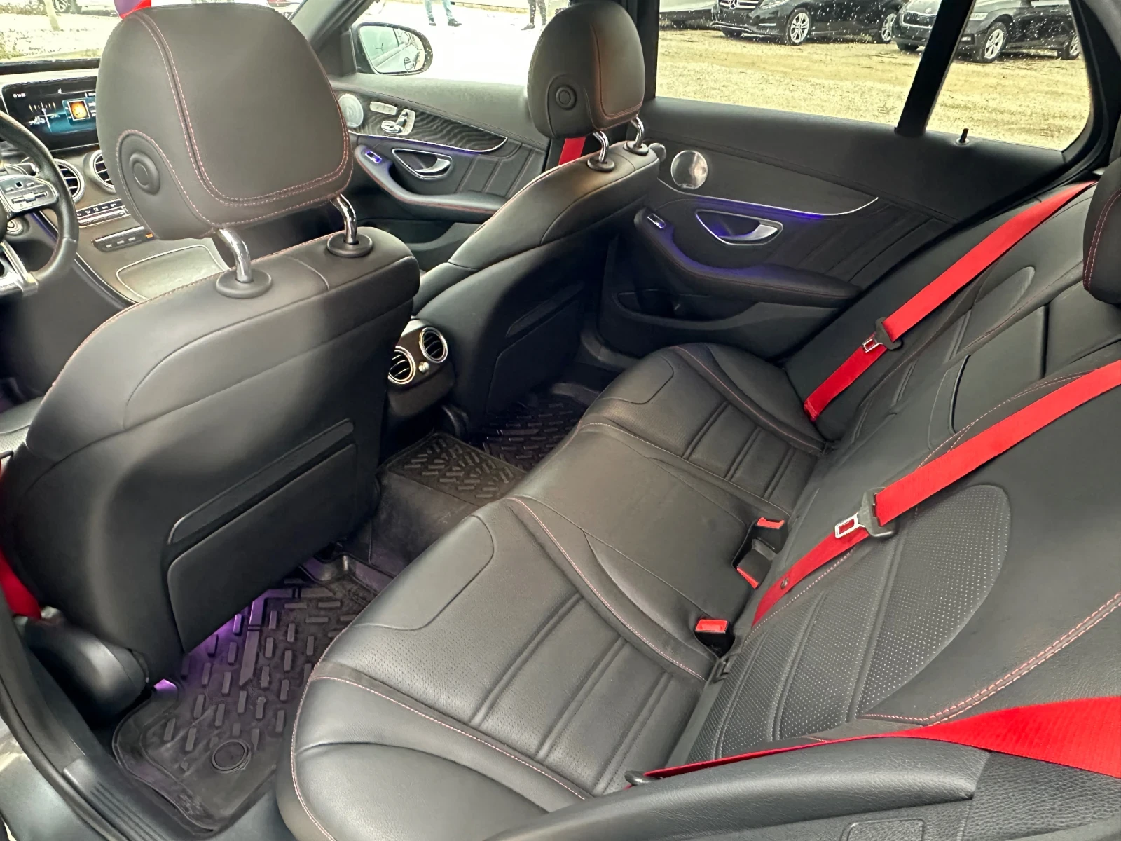 Mercedes-Benz C 43 AMG BiTurbo* 4MATIC* Performance* Burmester* Обдухване - изображение 8