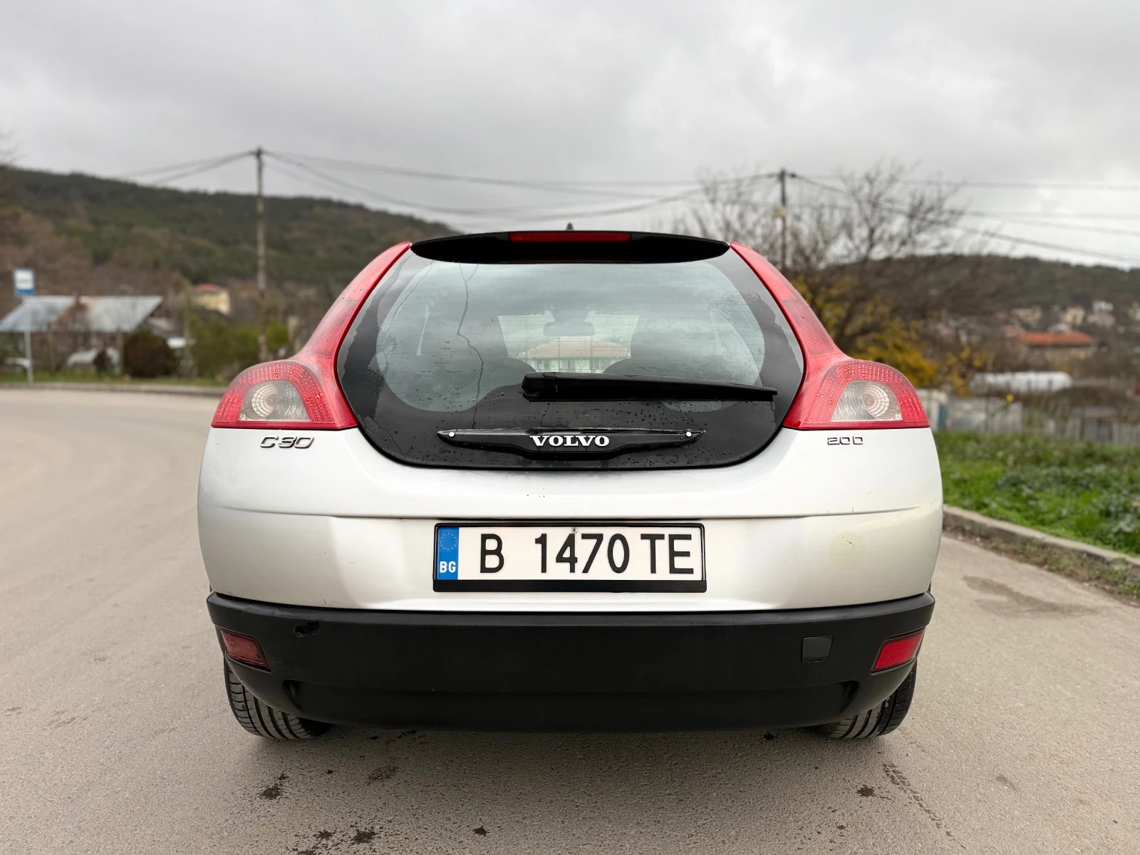 Volvo C30 2.0 6 Скорости 2008г 5л/100км Климатроник Редовна - изображение 4