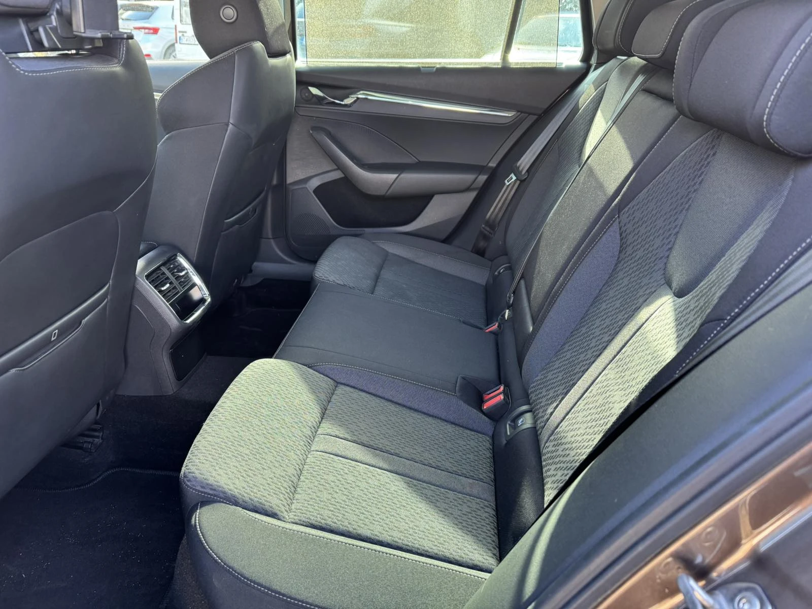 Skoda Octavia STYLE 1, 5 TSI 110, 00 kW 6-степенна механична - изображение 8