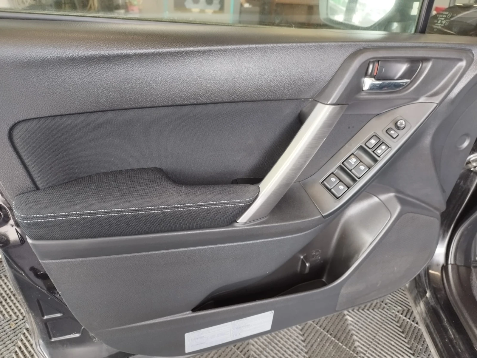 Subaru Forester 2.0 D-S DYNAMIC | Mobile.bg � ����������� 13