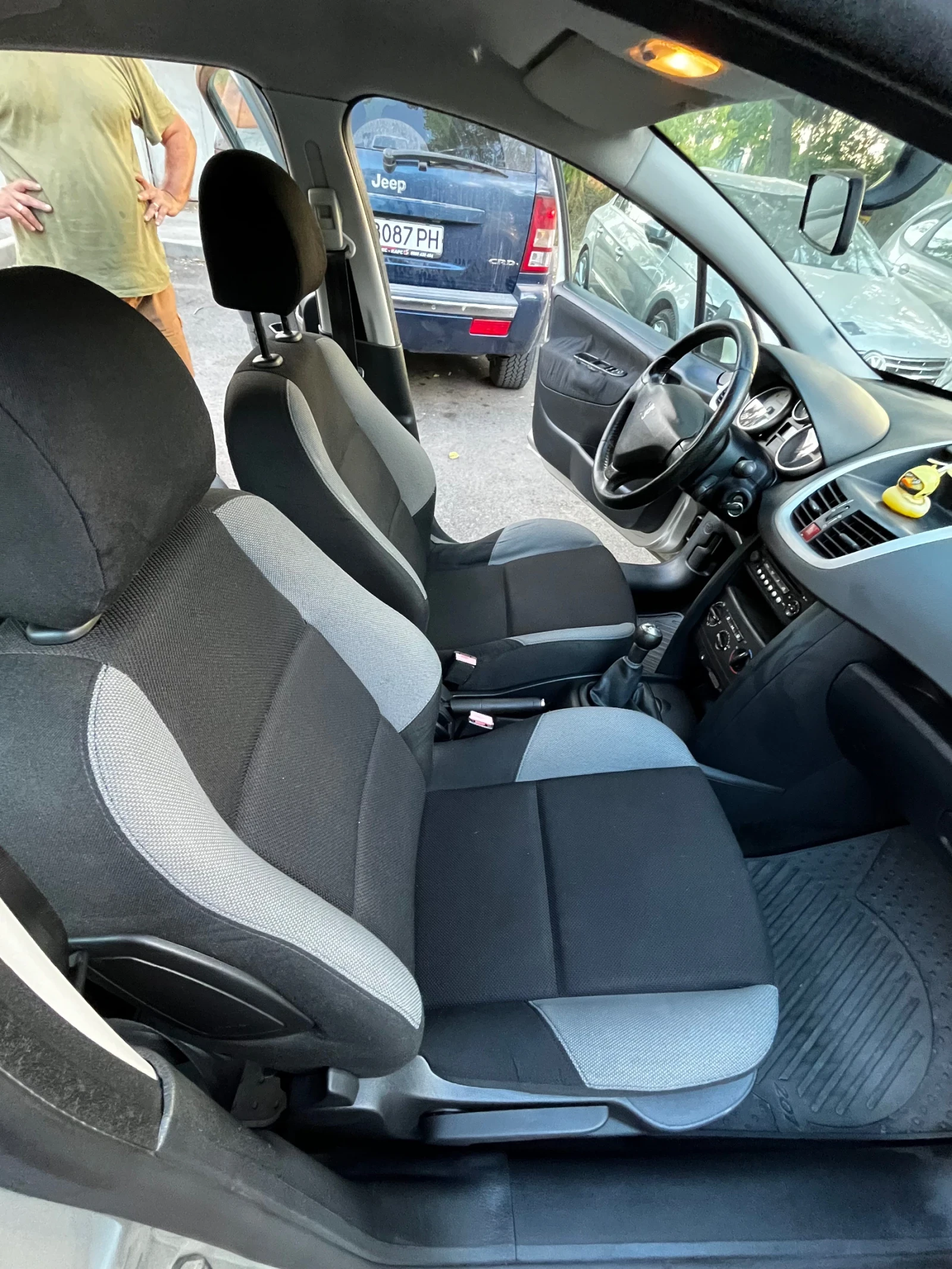 Peugeot 207 207, снимка 9 - Автомобили и джипове - 53773588