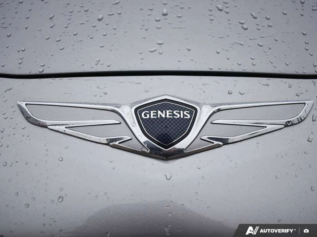 Genesis G70 * 3.3T | Leather | Nav | Turbocharged | * CARFAX *, снимка 13 - Автомобили и джипове - 53847539