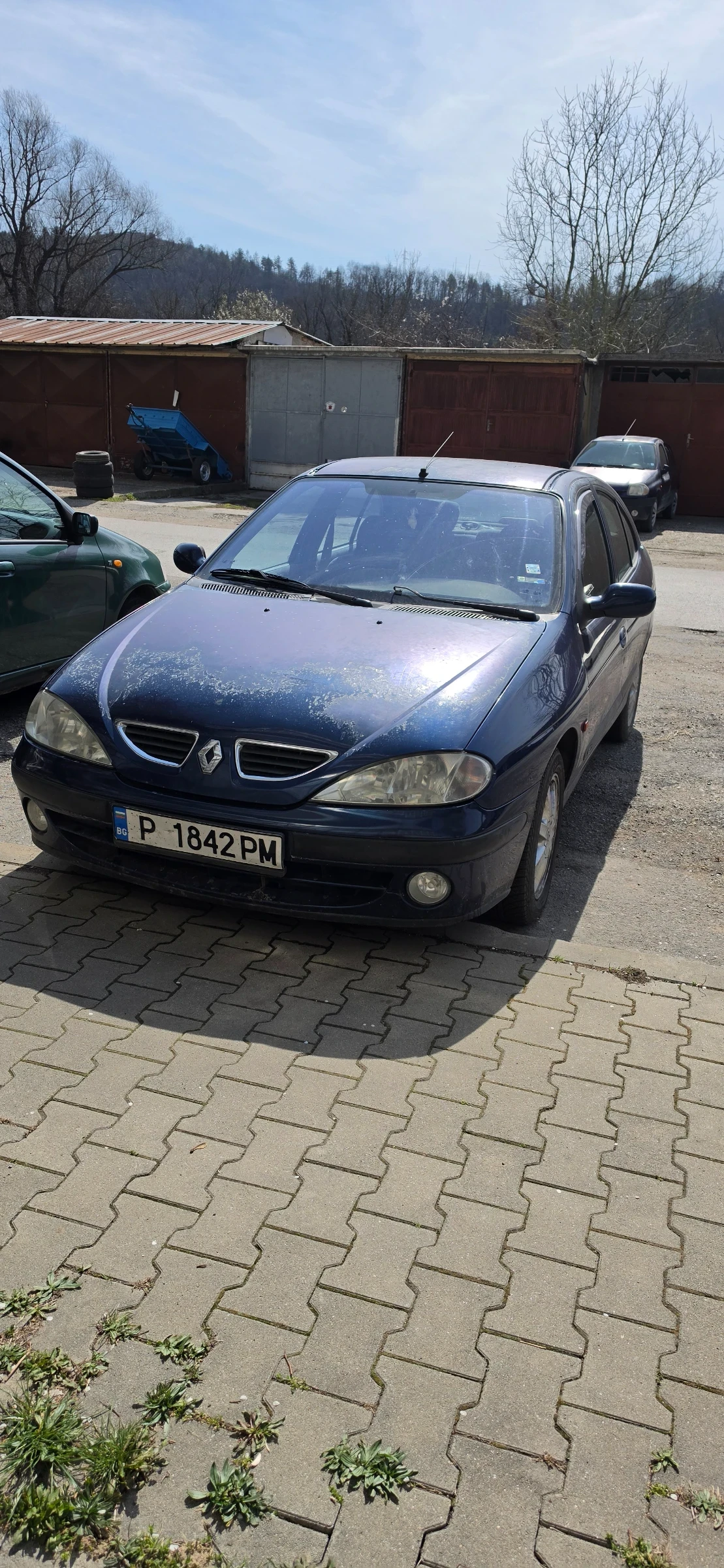 Renault Megane 1.6  109коня