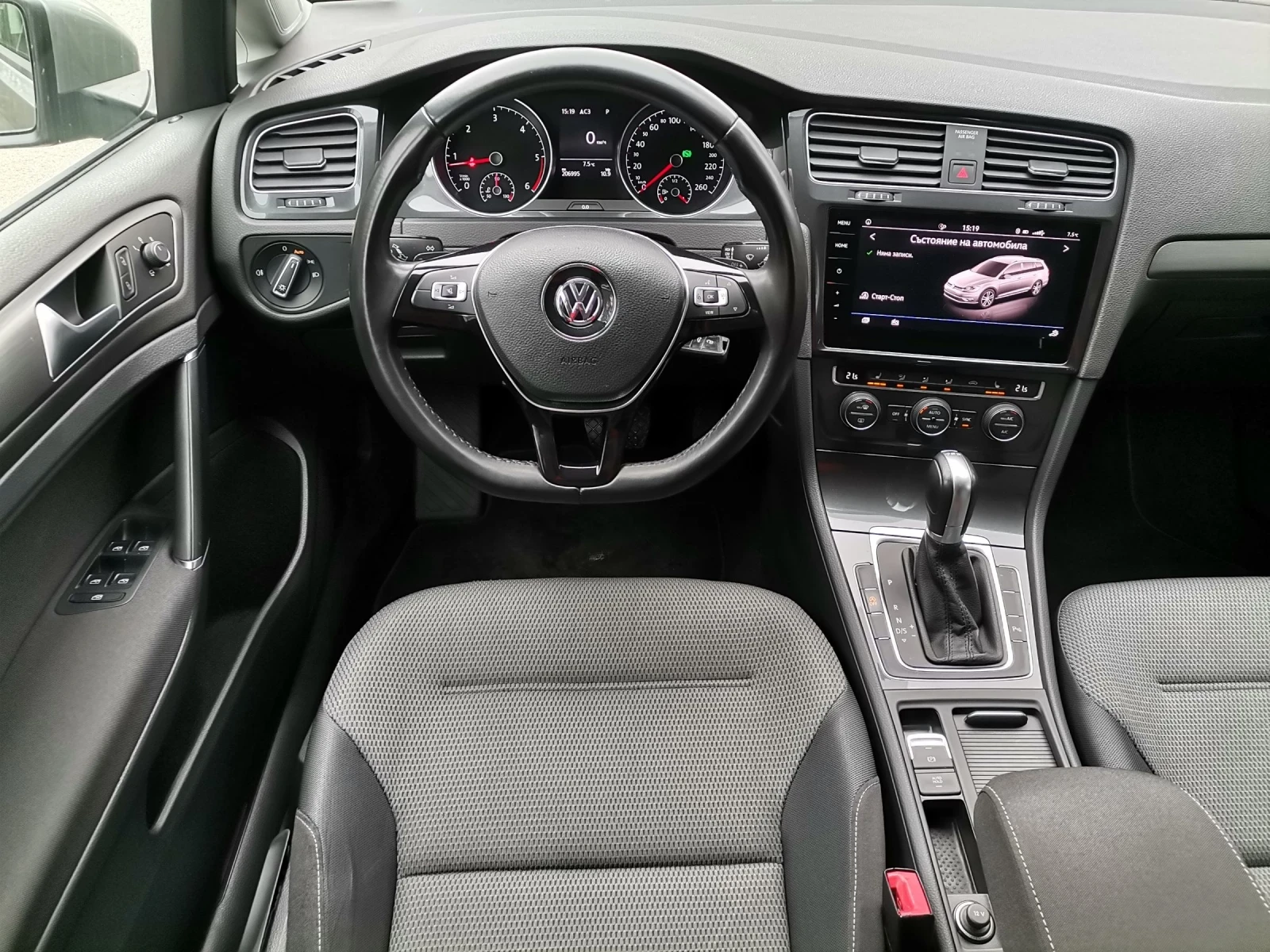 VW Golf 1.6TDI/116кс./DSG7ск./Подгрев/Теглич, снимка 16 - Автомобили и джипове - 54152439