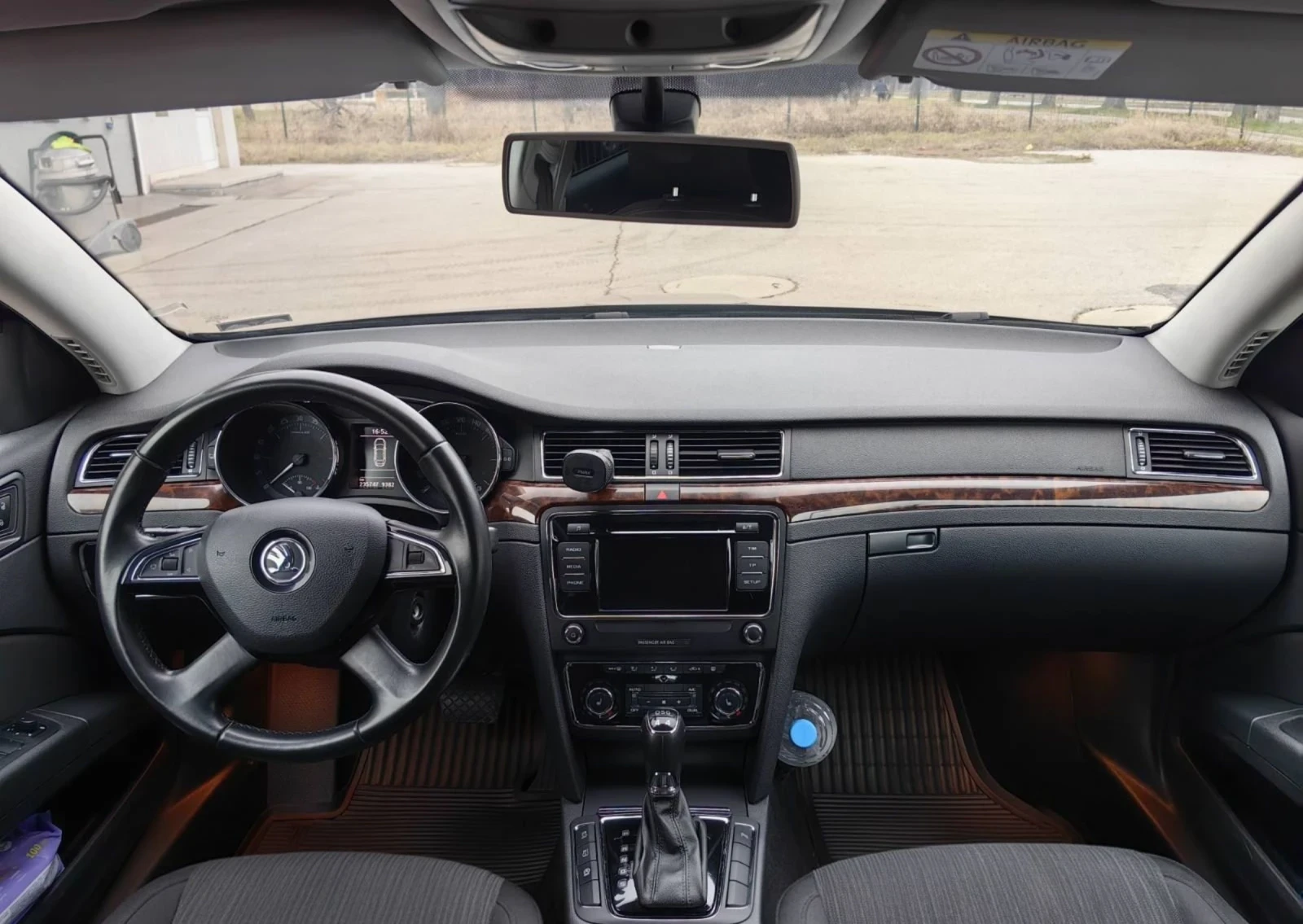 Skoda Superb 4x4, снимка 12 - Автомобили и джипове - 54279354