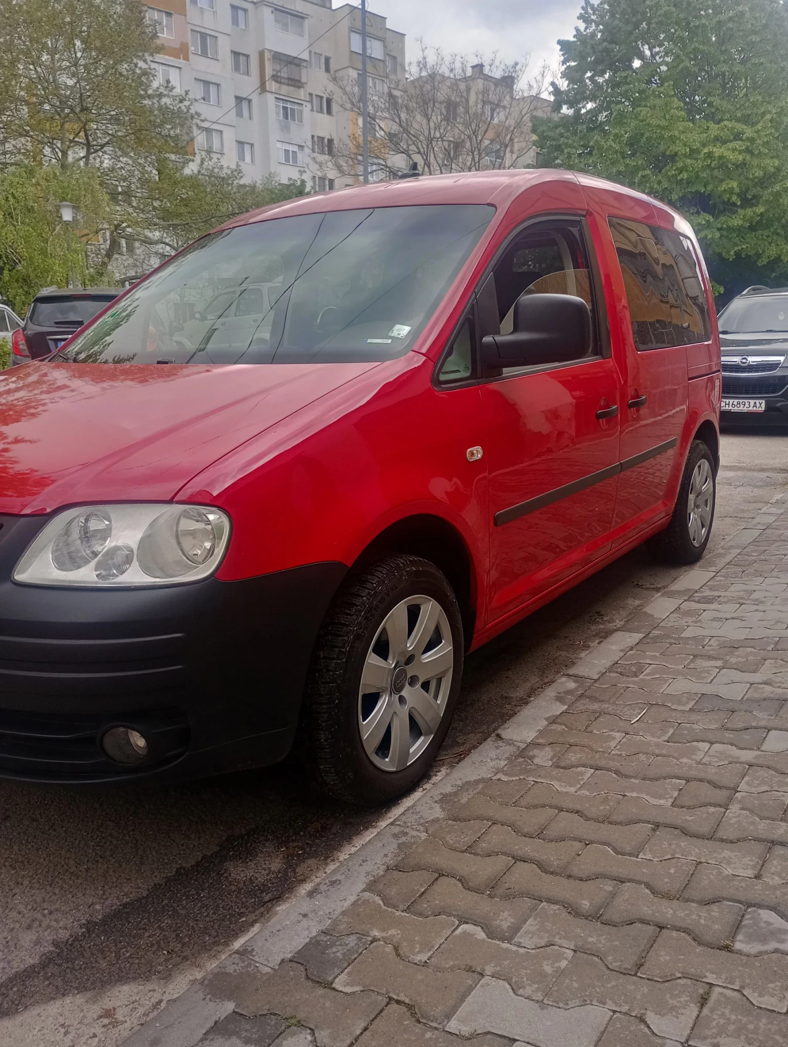 VW Caddy 2, 0 ecofuel , снимка 3 - Автомобили и джипове - 54379145